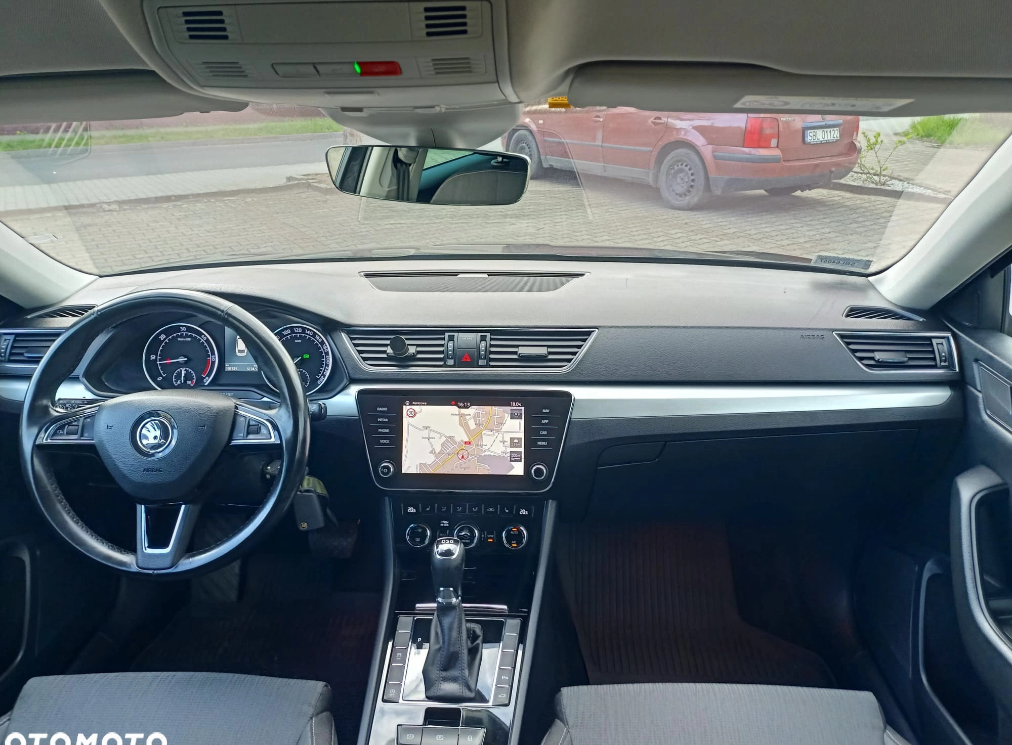 Skoda Superb cena 87900 przebieg: 190000, rok produkcji 2018 z Grybów małe 742